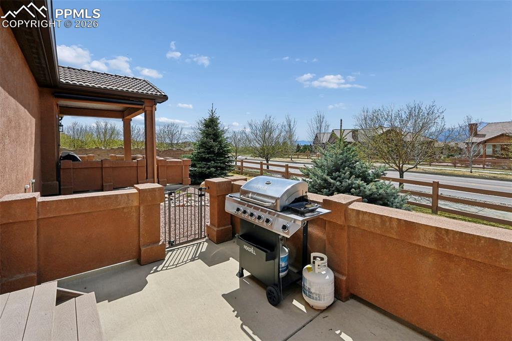 Image 35 of 37: Patio