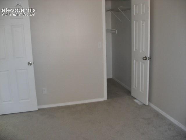 Image 18 of 35: Bedroom