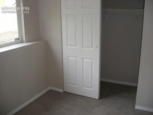 Image 31 of 35: Bedroom