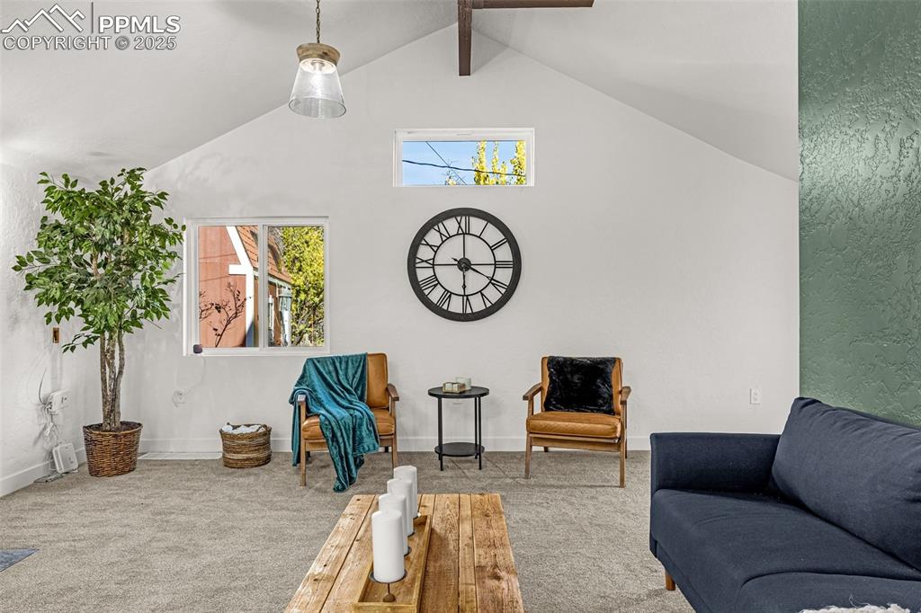 Image 15 of 44: Living Room