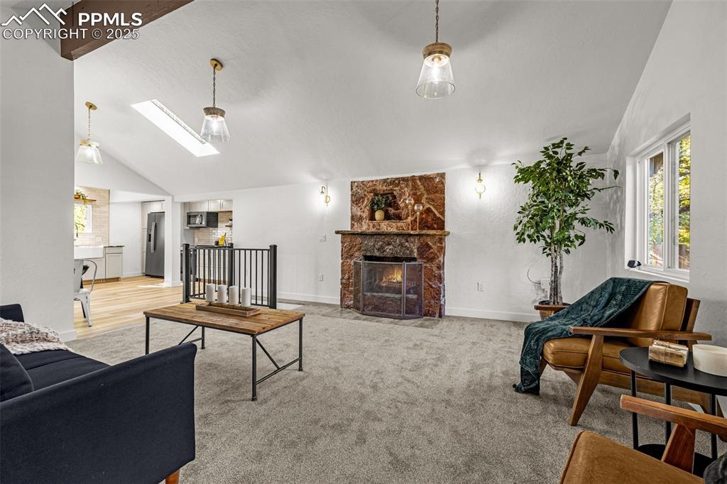 Image 16 of 44: Living Room