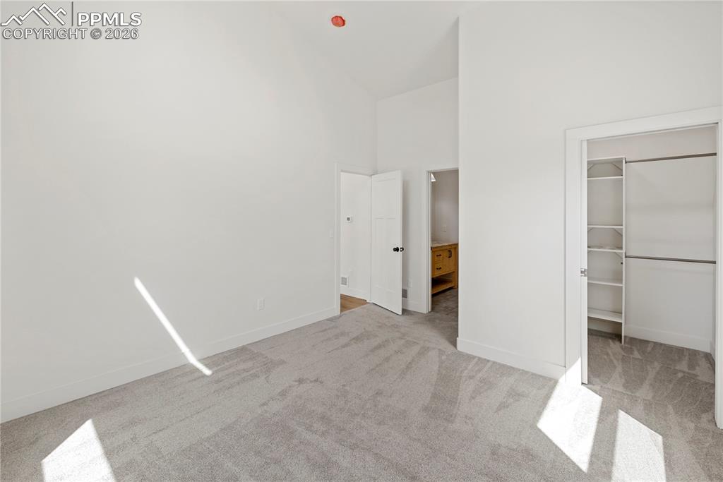 Image 13 of 50: Bedroom