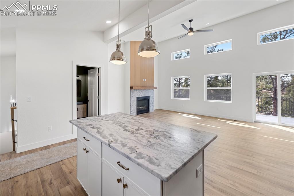 Image 3 of 50: Kitchen