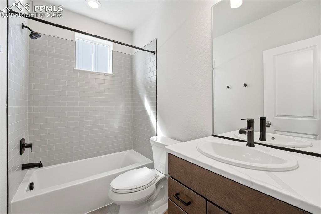 Image 22 of 44: No Description Available