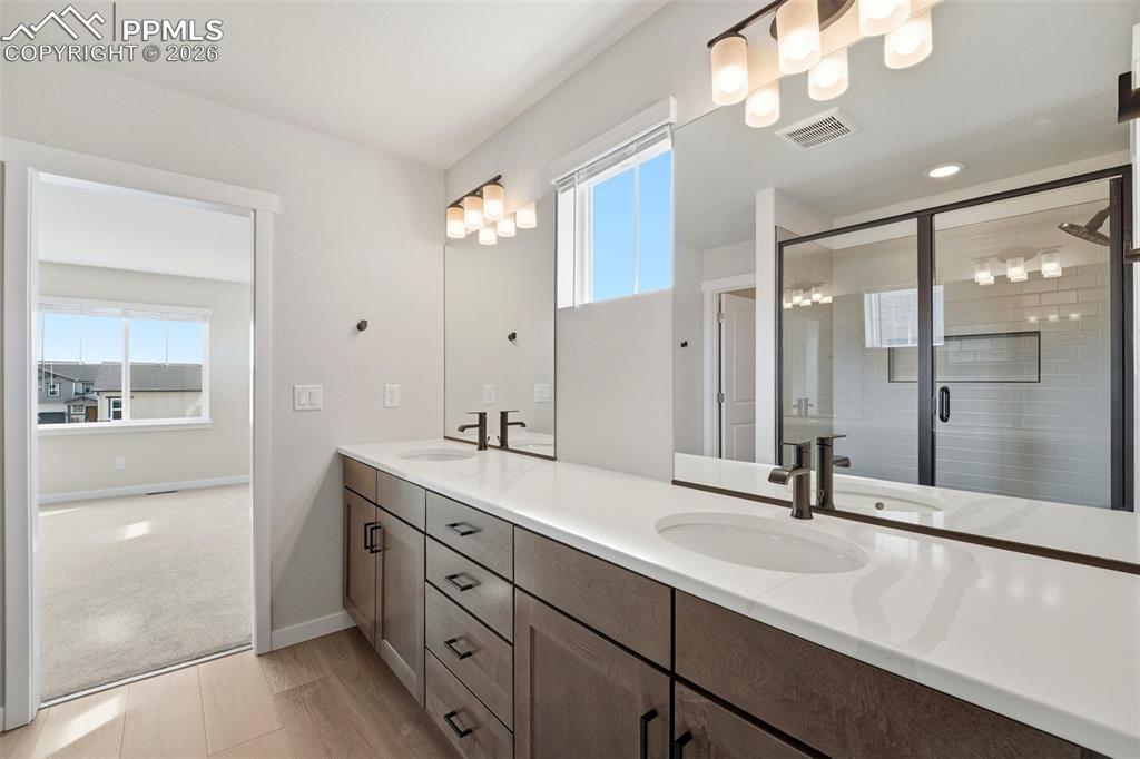 Image 28 of 44: No Description Available