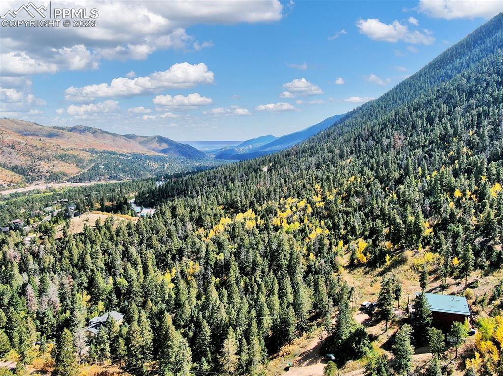 Image 14 of 18: Property view of mountains