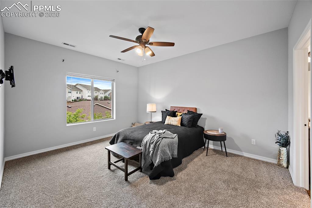 Image 30 of 46: Bedroom