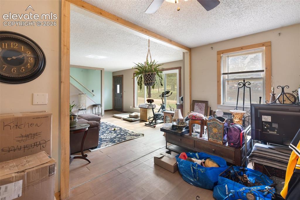 Image 6 of 24: Dining Room