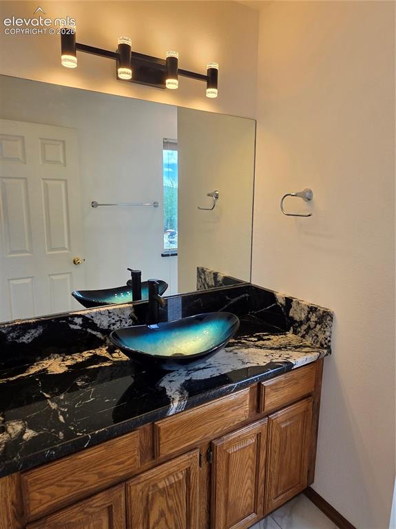 Image 13 of 20: Bathroom