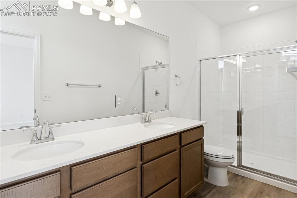 Image 17 of 21: No Description Available