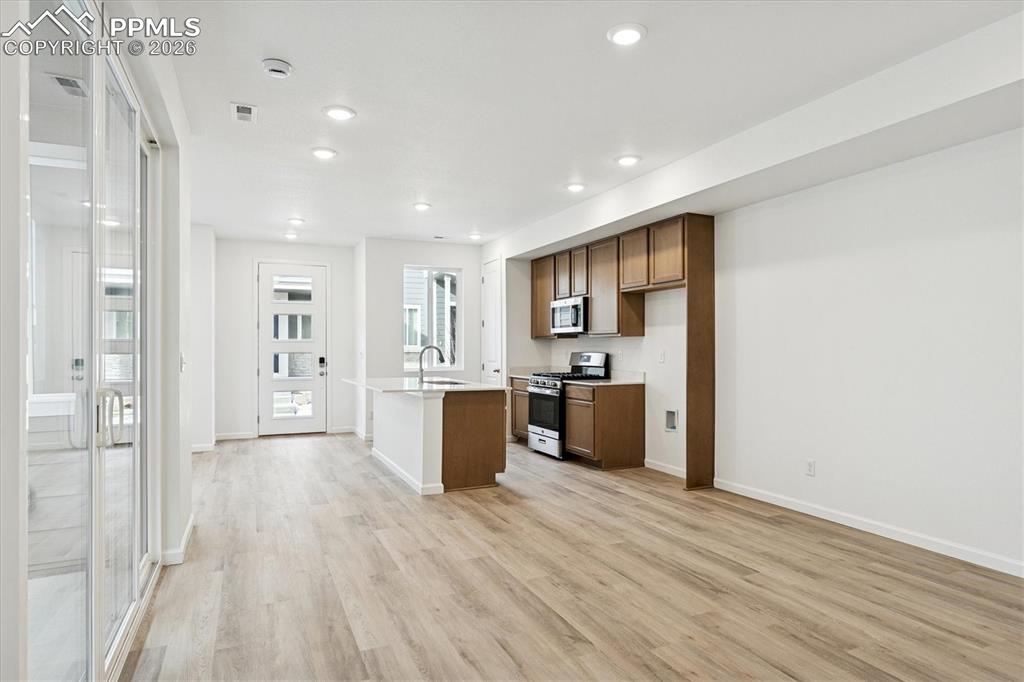 Image 9 of 21: No Description Available