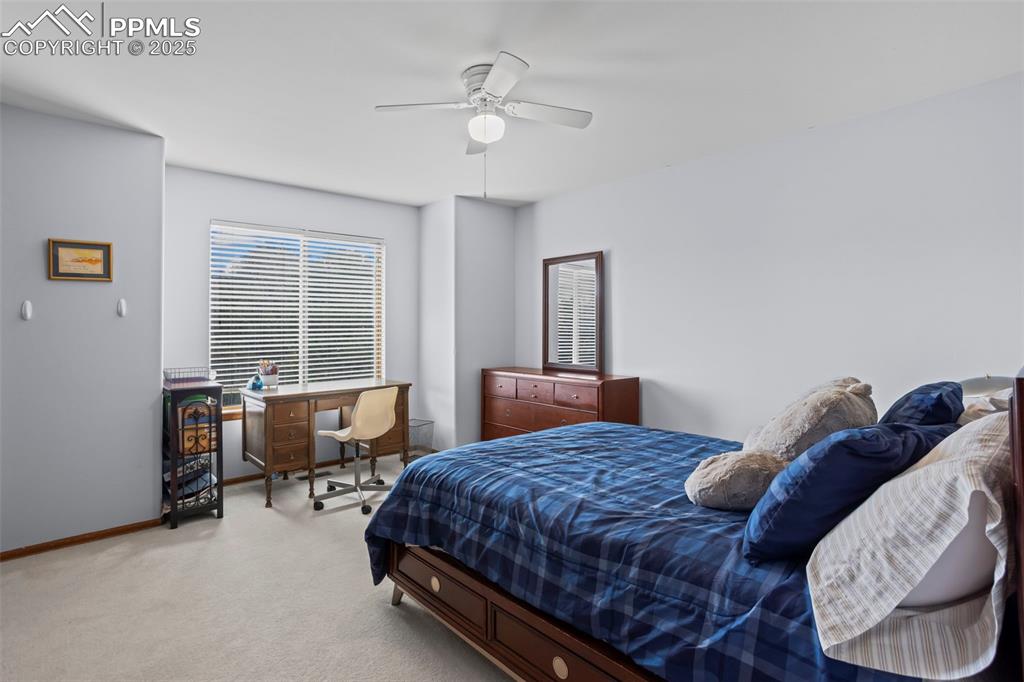 Image 15 of 36: Upstairs bedroom 2