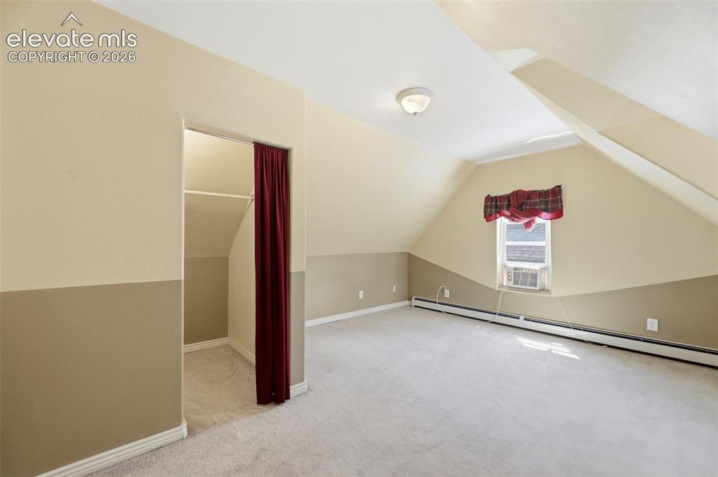 Image 17 of 45: Upstairs Bedroom