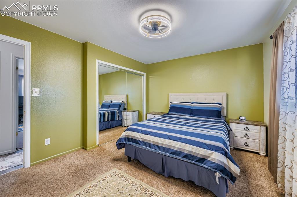 Image 12 of 28: Bedroom