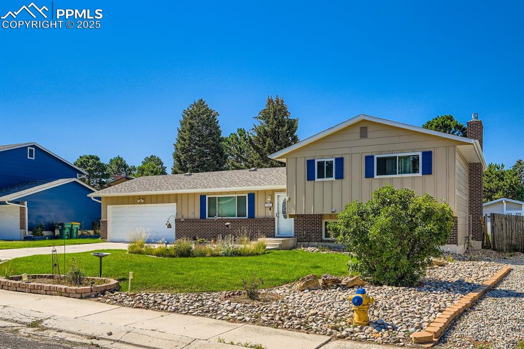 Image 28 of 28: Front of Structure