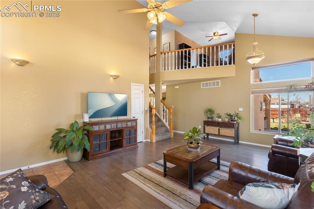 Image 11 of 39: Living Room