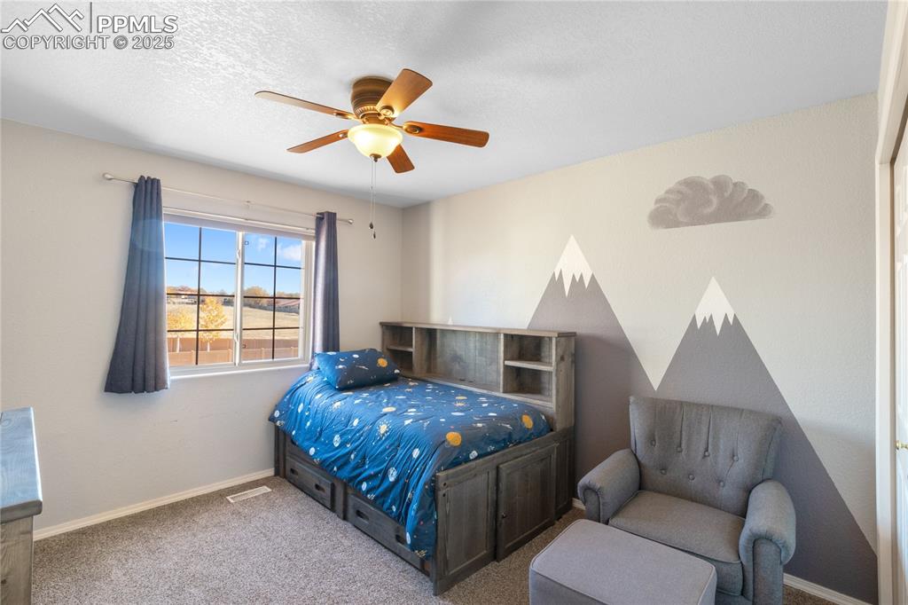 Image 21 of 39: Bedroom