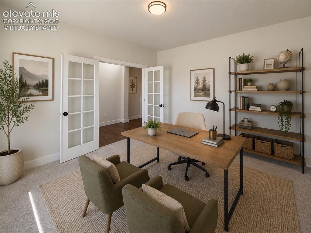 Image 9 of 33: Pantry