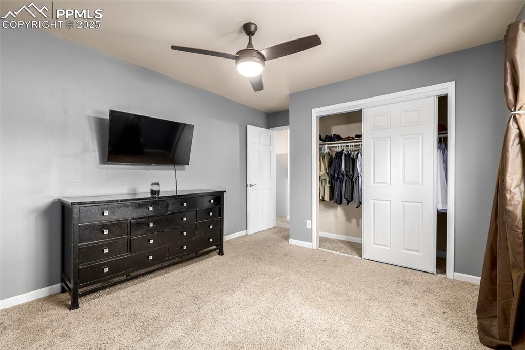 Image 18 of 41: Bathroom