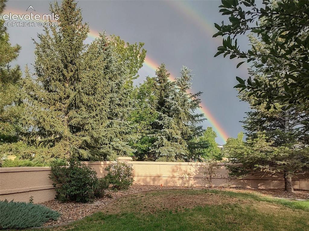 Image 43 of 50: Double rainbow for the lucky Buyer!