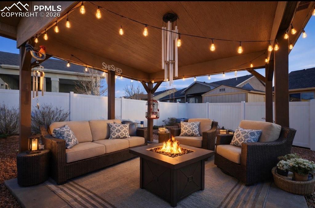 Image 10 of 29: Patio