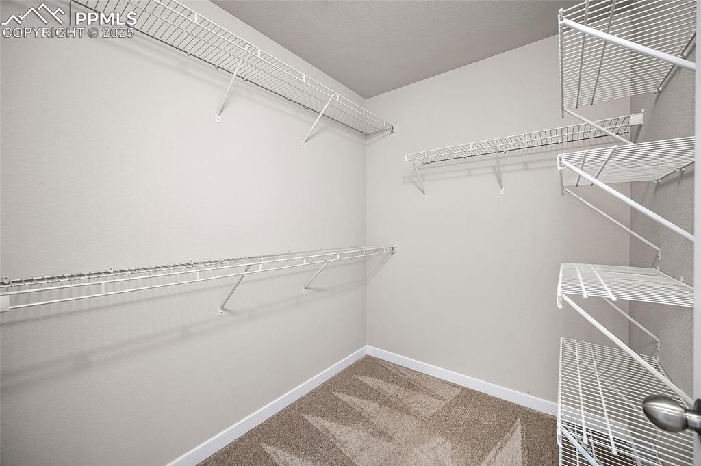 Image 18 of 41: Closet