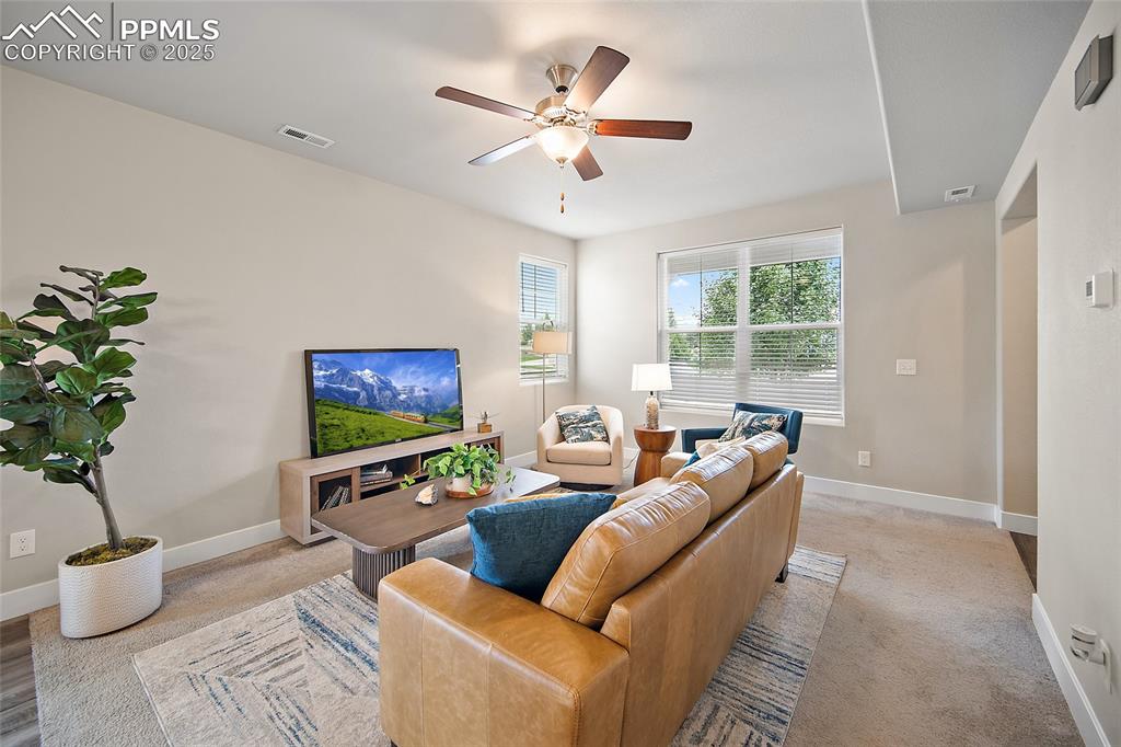 Image 7 of 41: Living Room