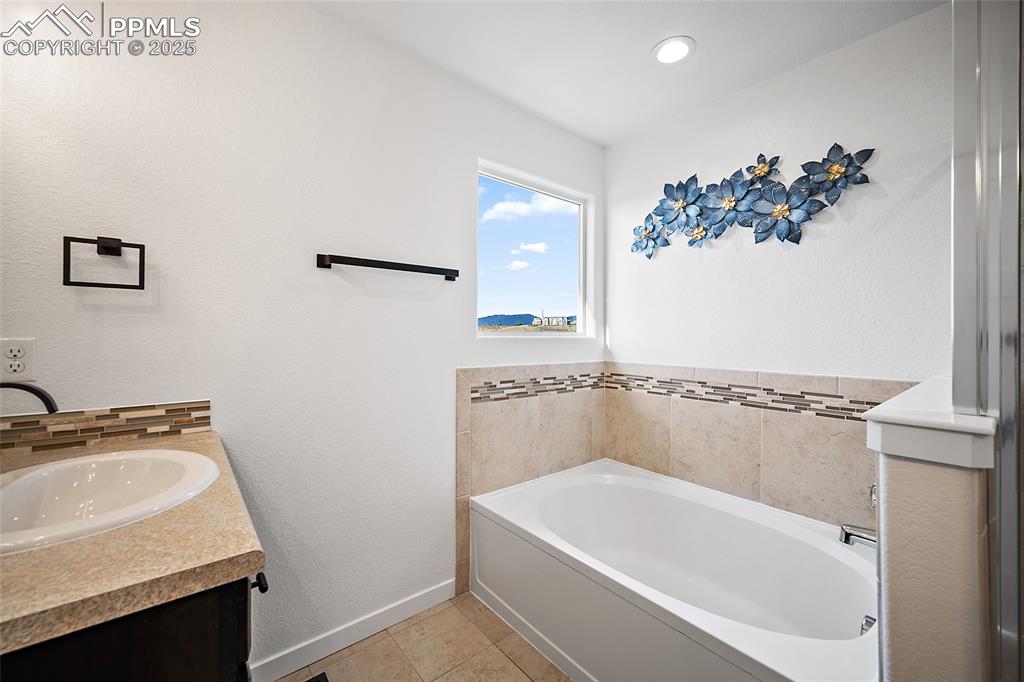 Image 28 of 50: Master Bathroom