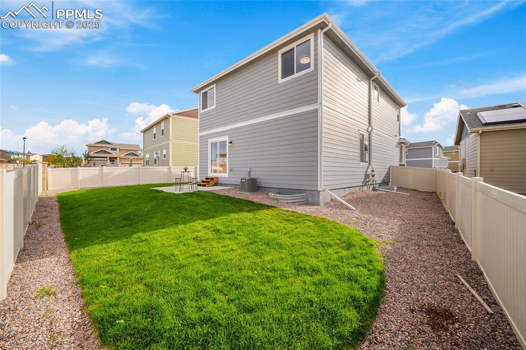 Image 46 of 50: Back of Structure