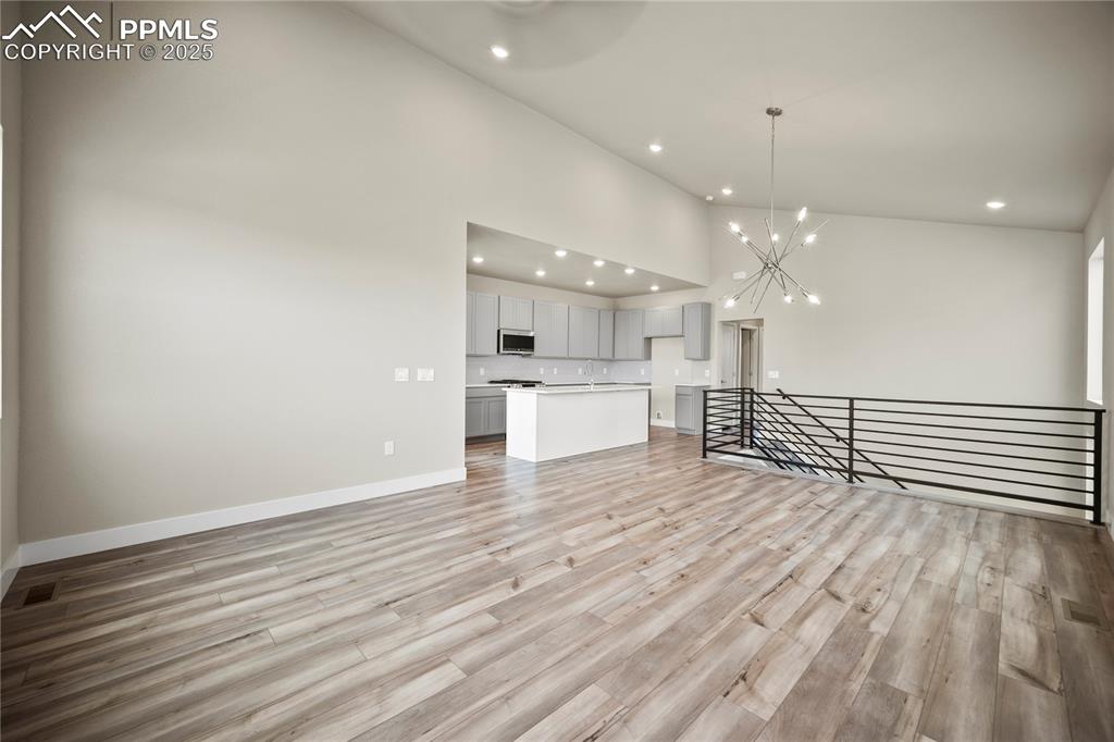 Image 22 of 43: Living Room