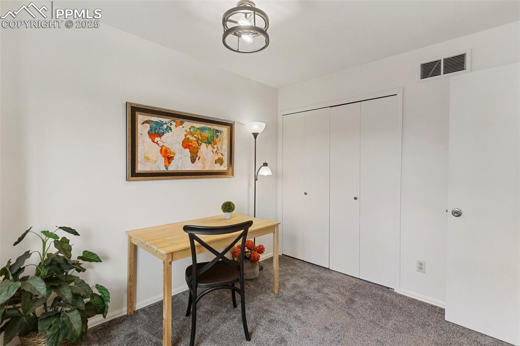 Image 12 of 41: Bedroom