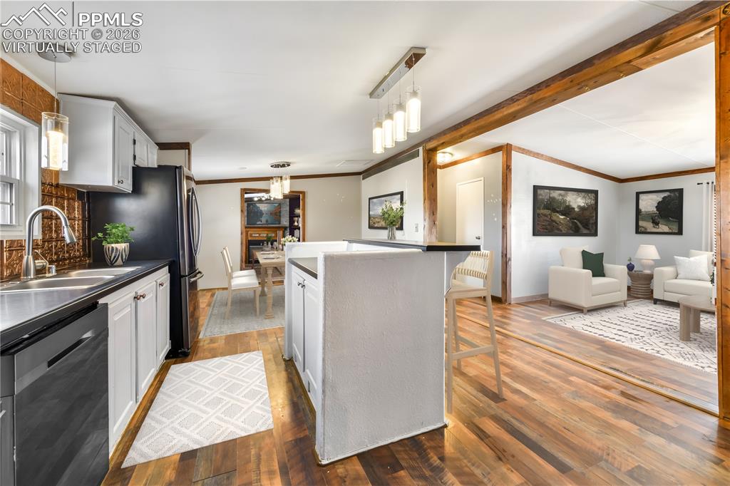 Image 22 of 50: Virtually staged