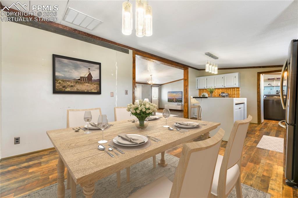 Image 24 of 50: Virtually staged