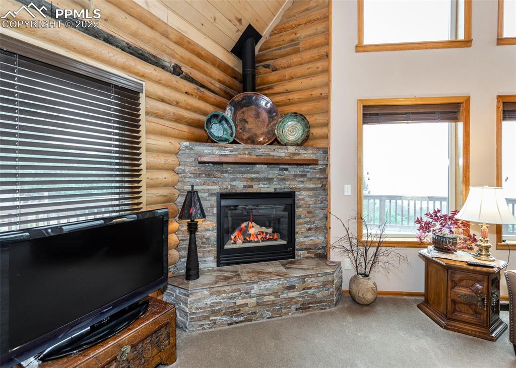 Image 11 of 43: Living Room