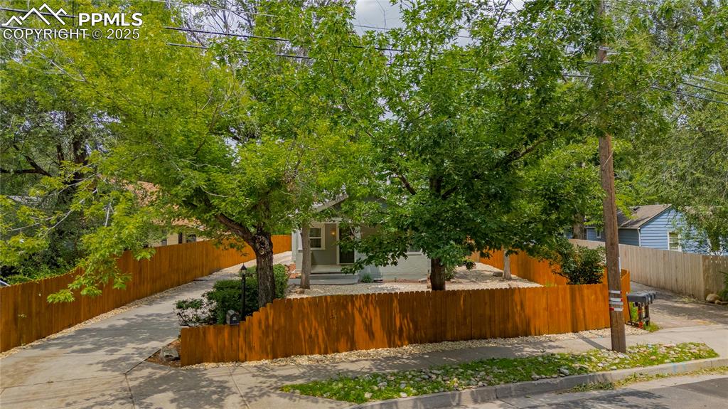 Image 3 of 50: Front of Structure