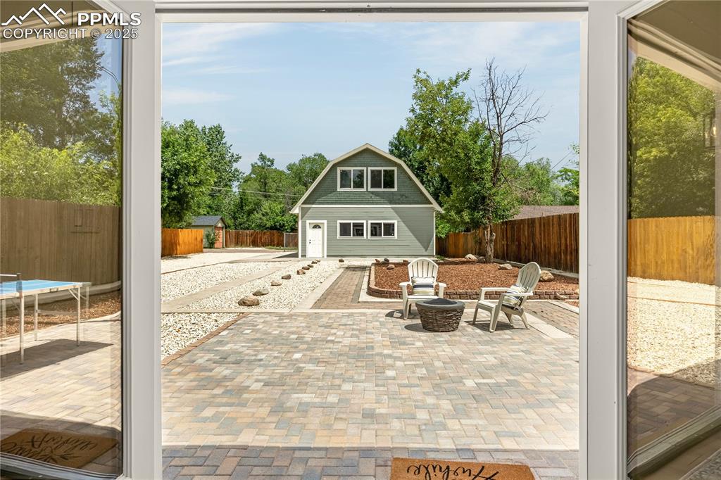 Image 49 of 50: Patio