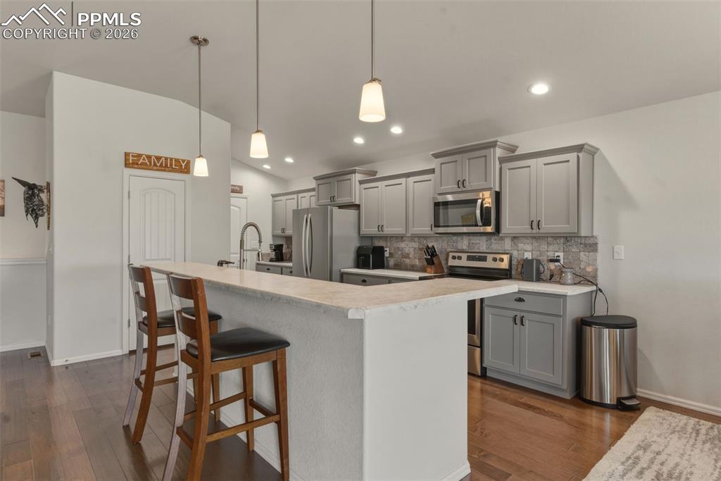 Image 11 of 49: Kitchen