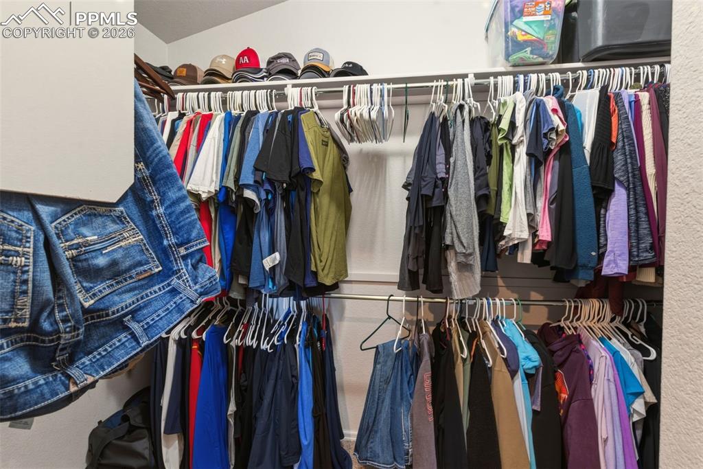 Image 25 of 49: Closet