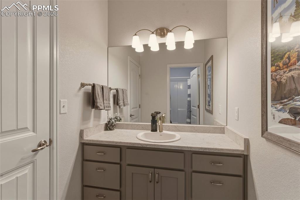 Image 30 of 49: Bathroom