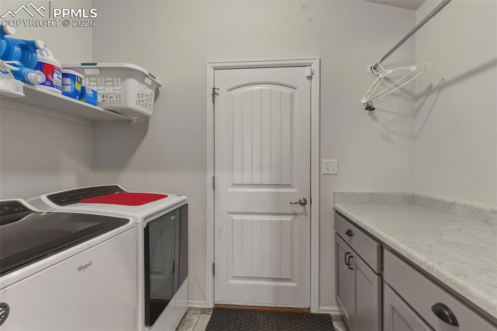 Image 37 of 49: Laundry