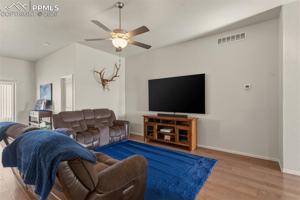 Image 5 of 49: Living Room