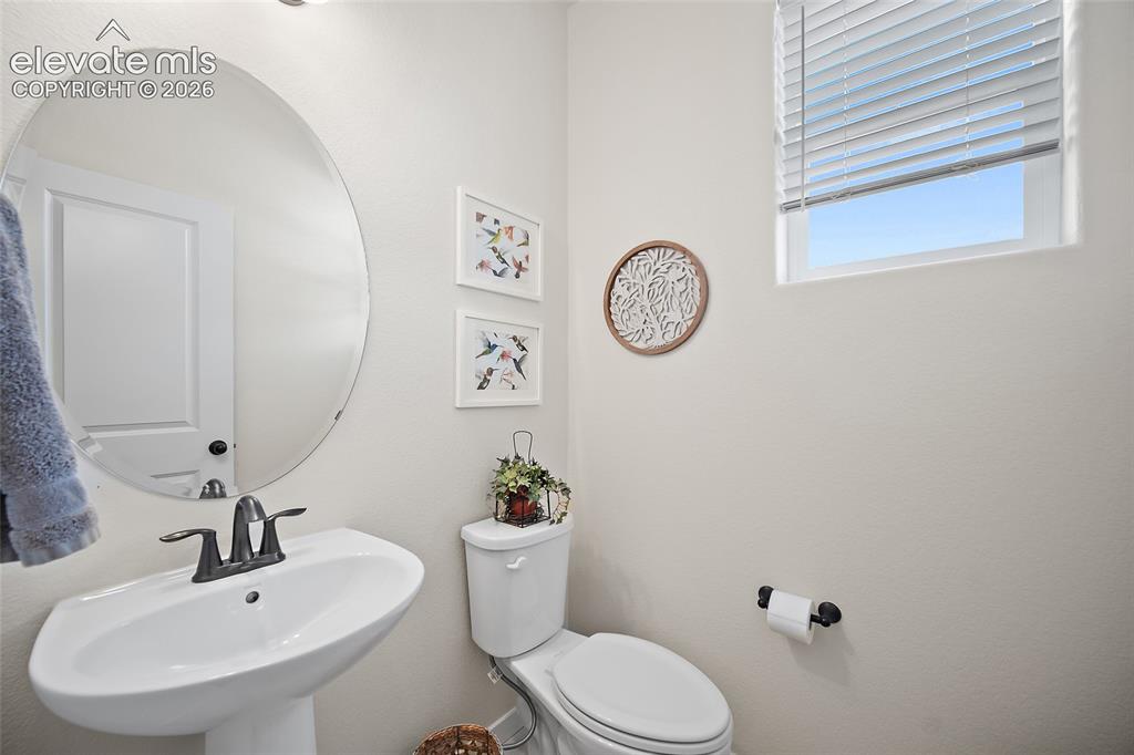 Image 20 of 48: Main level Powder bath