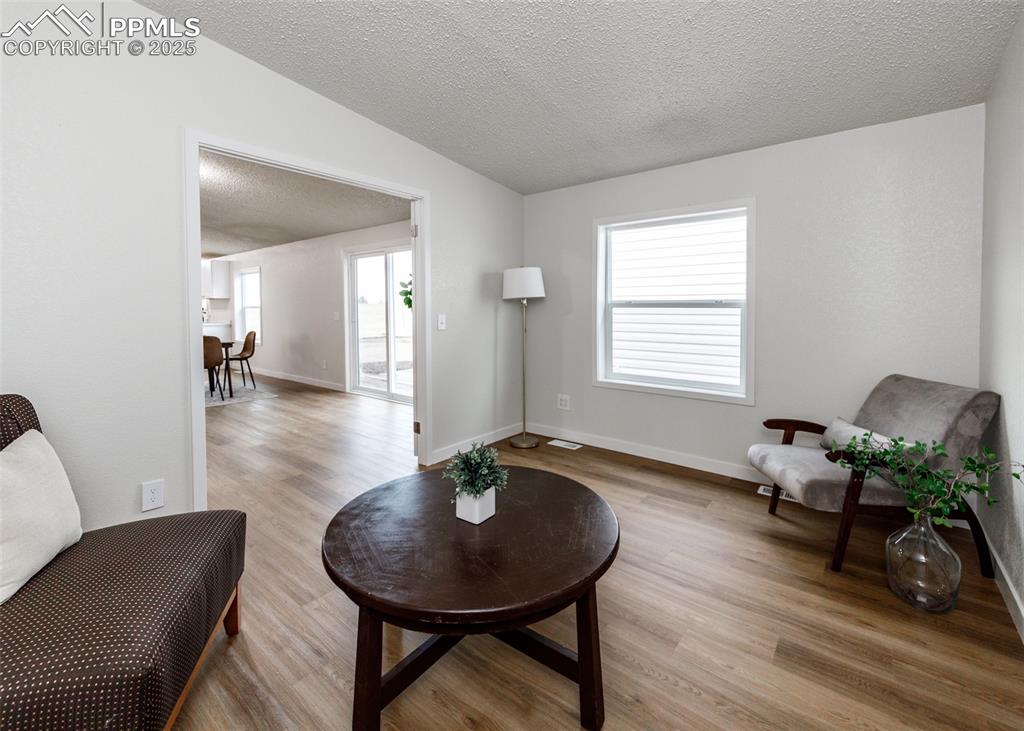 Image 36 of 50: Sitting Room