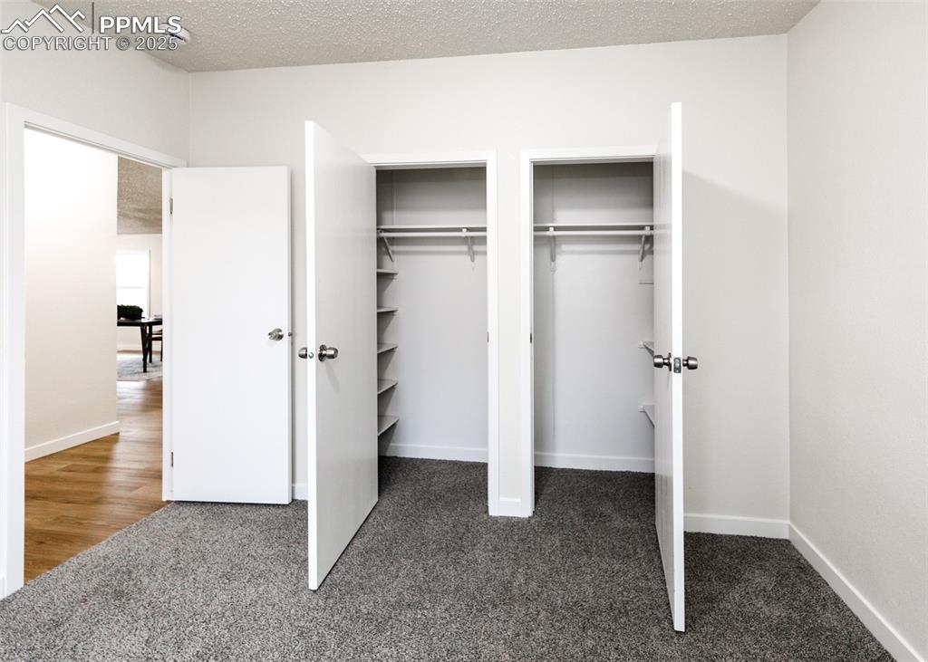 Image 44 of 50: Closet