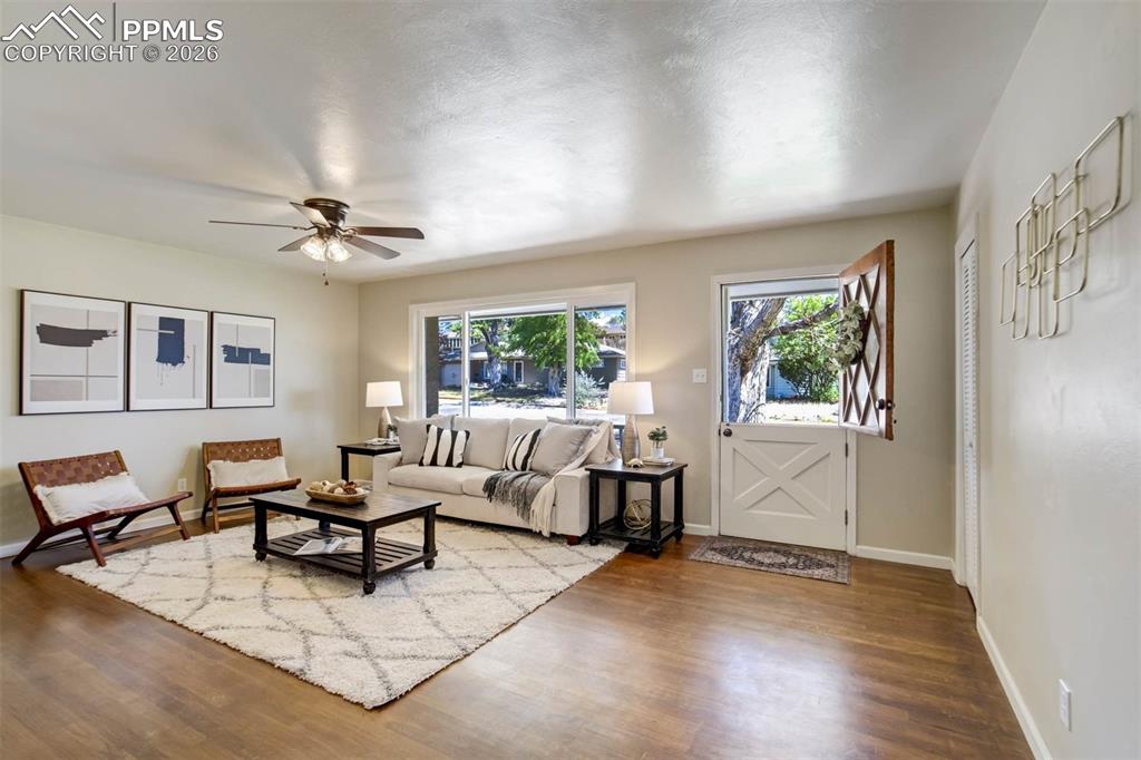 Image 10 of 49: Living Room