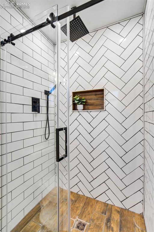 Image 27 of 49: Master Bathroom