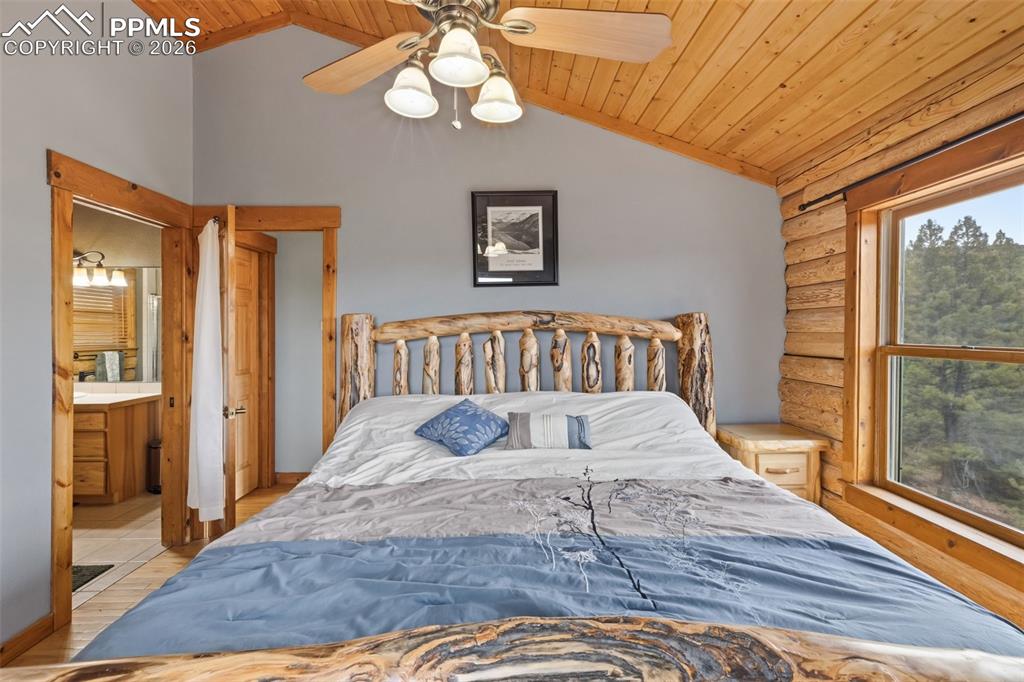 Image 29 of 39: Bedroom