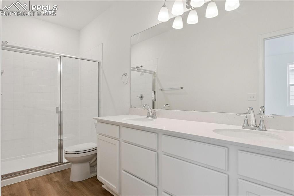 Image 18 of 21: No Description Available