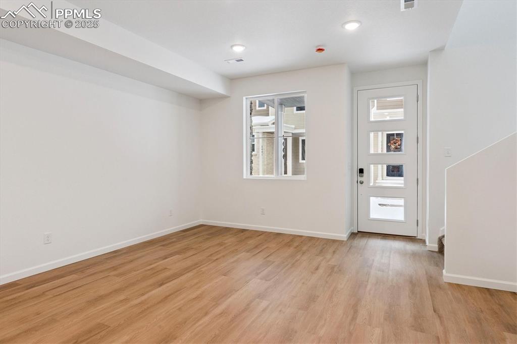 Image 3 of 21: No Description Available