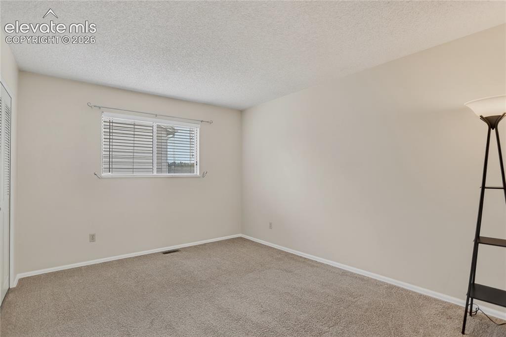 Image 15 of 21: Bedroom 4 - upper level